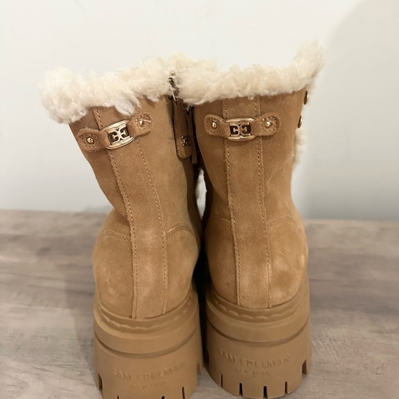 Sam Edelman Tan Ankle Boots with Cream Fur Trim - Picture 4 of 7